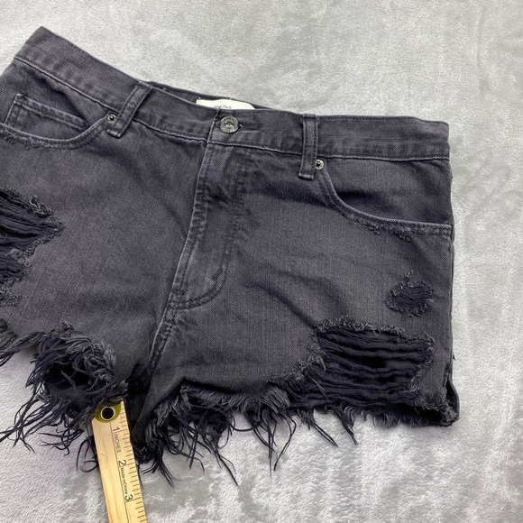 Abercrombie Fitch Black High Rise Distressed Denim Shorts Size 4 Fits 29" Grunge - Picture 3 of 9